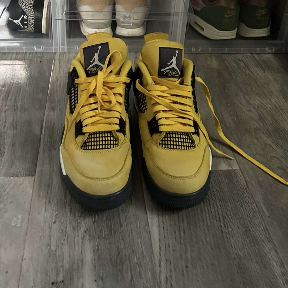 Lightning fours size 10 men 8/10 condition